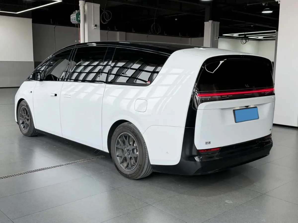 2025 Li MEGA BEV,autocango,china used car exporter,china ev exporter,chinese used car exporter,chinese used ev exporter