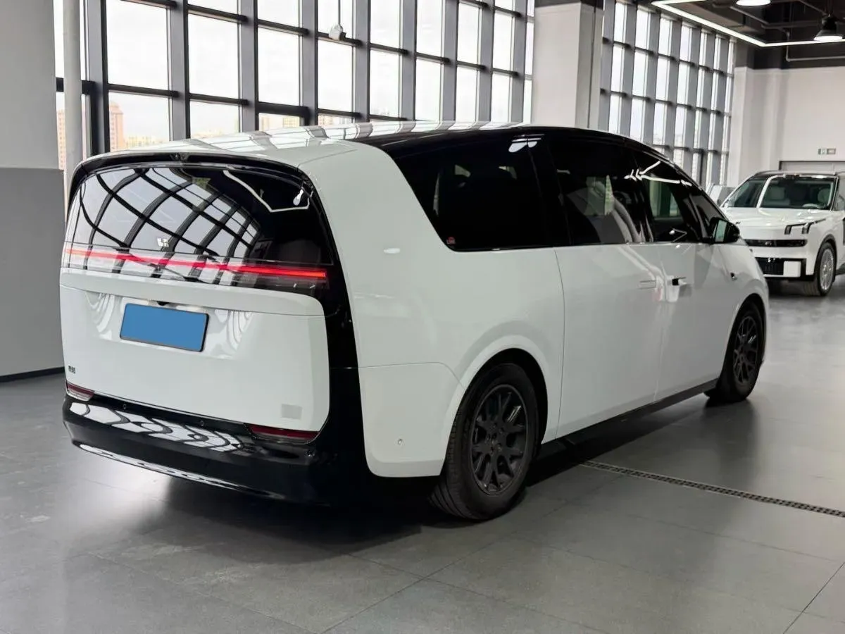 2025 Li MEGA BEV,autocango,china used car exporter,china ev exporter,chinese used car exporter,chinese used ev exporter