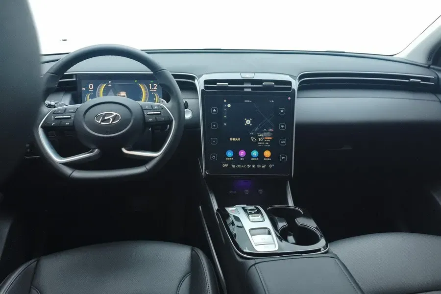 2021 Hyundai Tucson 1.5T 200HP L4 7DCT,autocango,china used car exporter,china ev exporter,chinese used car exporter,chinese used ev exporter