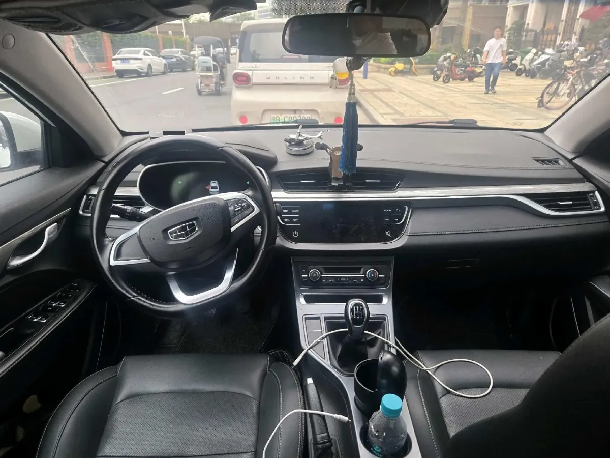 2019 Geely Emgrand 1.5L 109HP L4 5MT,autocango,china used car exporter,china ev exporter,chinese used car exporter,chinese used ev exporter