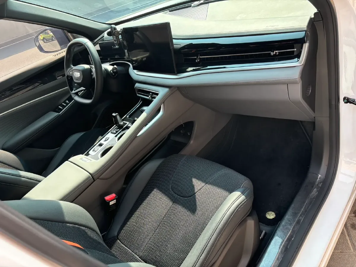 2026 Geely Azkarra 1.5T 181HP L4 7DCT,autocango,china used car exporter,china ev exporter,chinese used car exporter,chinese used ev exporter