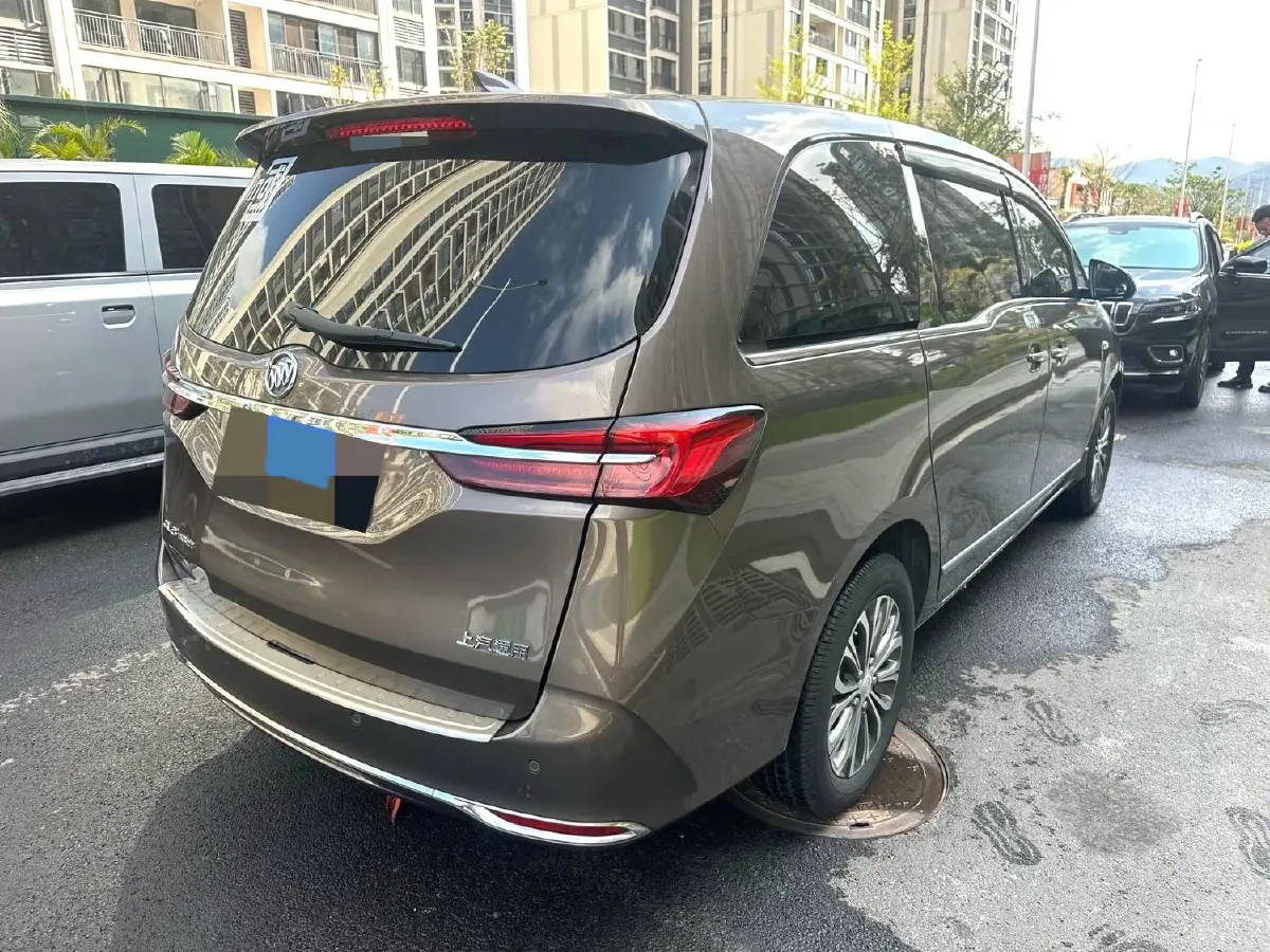 2021 Buick GL8 2.0T 237HP L4 9AT,autocango,china used car exporter,china ev exporter,chinese used car exporter,chinese used ev exporter