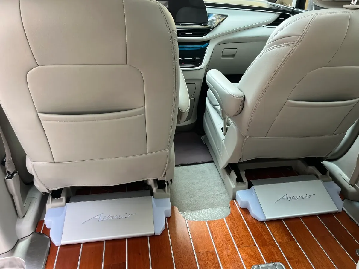 2020 Buick GL8 2.0T 237HP L4 9AT,autocango,china used car exporter,china ev exporter,chinese used car exporter,chinese used ev exporter