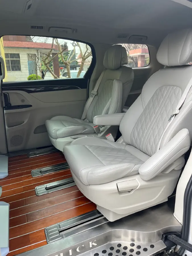 2020 Buick GL8 2.0T 237HP L4 9AT,autocango,china used car exporter,china ev exporter,chinese used car exporter,chinese used ev exporter