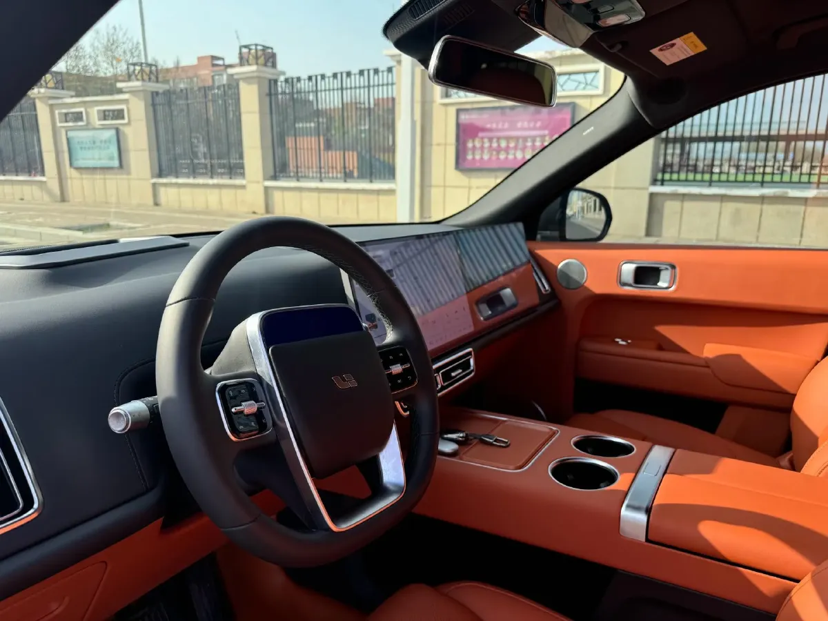 2023 Li L8 Range Extended 154HP REEV 40.9KWH,autocango,china used car exporter,china ev exporter,chinese used car exporter,chinese used ev exporter