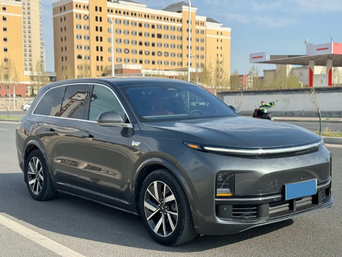 2023 Li L8 Range Extended 154HP REEV 40.9KWH,autocango,china used car exporter,china ev exporter,chinese used car exporter,chinese used ev exporter
