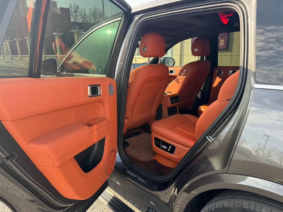 2023 Li L8 Range Extended 154HP REEV 40.9KWH,autocango,china used car exporter,china ev exporter,chinese used car exporter,chinese used ev exporter