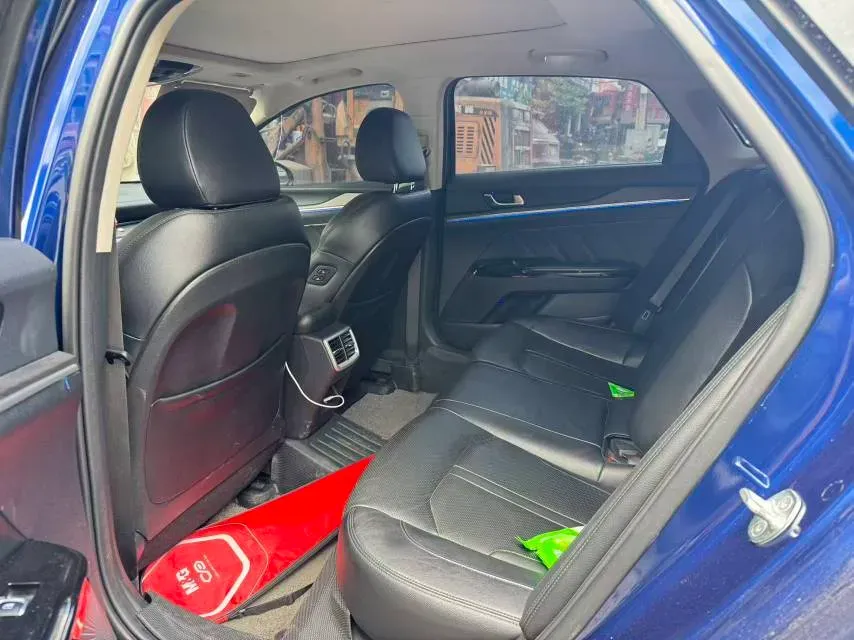 2021 Kia K5 2.0T 240HP L4 8AT,autocango,china used car exporter,china ev exporter,chinese used car exporter,chinese used ev exporter