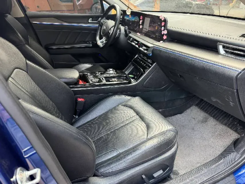 2021 Kia K5 2.0T 240HP L4 8AT,autocango,china used car exporter,china ev exporter,chinese used car exporter,chinese used ev exporter