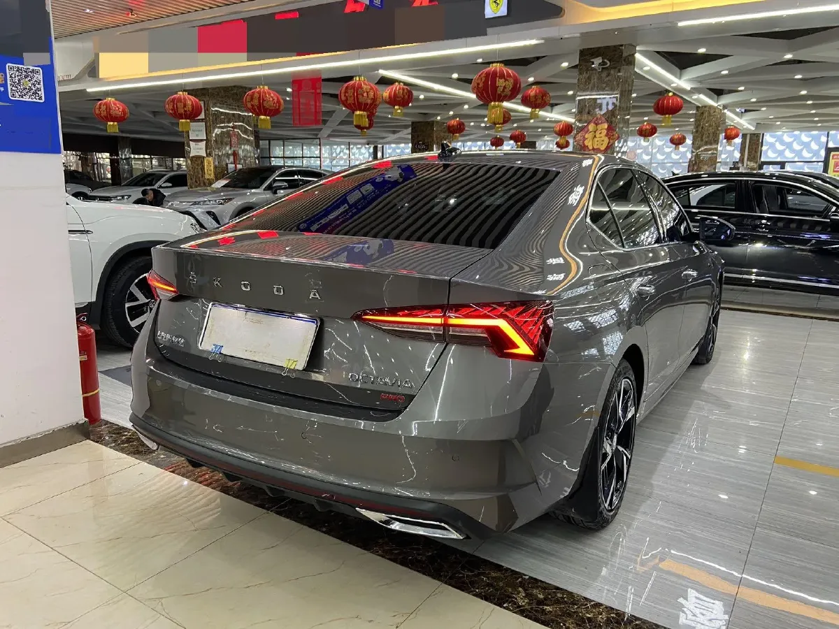 2022 Skoda Octavia 1.4T 150HP L4 7DCT,autocango,china used car exporter,china ev exporter,chinese used car exporter,chinese used ev exporter