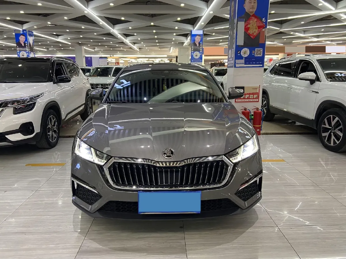 2022 Skoda Octavia 1.4T 150HP L4 7DCT,autocango,china used car exporter,china ev exporter,chinese used car exporter,chinese used ev exporter