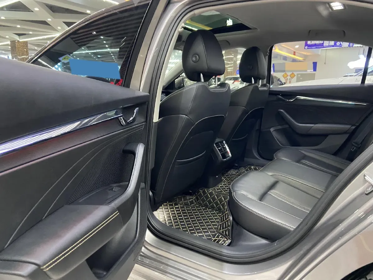 2022 Skoda Octavia 1.4T 150HP L4 7DCT,autocango,china used car exporter,china ev exporter,chinese used car exporter,chinese used ev exporter