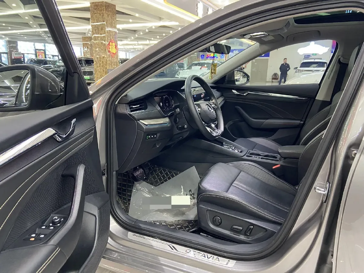 2022 Skoda Octavia 1.4T 150HP L4 7DCT,autocango,china used car exporter,china ev exporter,chinese used car exporter,chinese used ev exporter