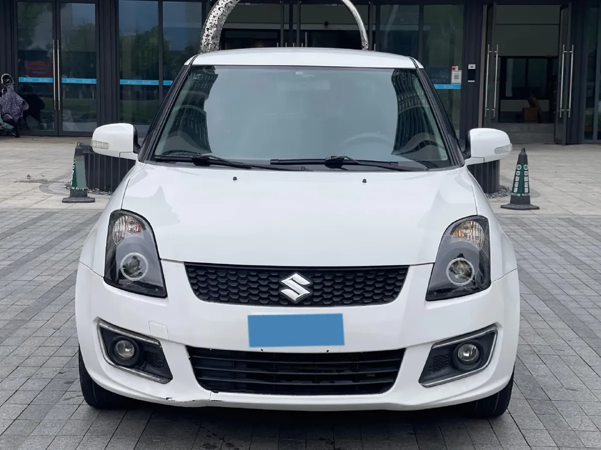 2015 Suzuki Swift 1.5L 103HP L4 5MT,autocango,china used car exporter,china ev exporter,chinese used car exporter,chinese used ev exporter