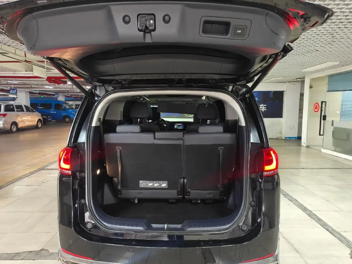 2021 GAC Trumpchi M8 2.0T 252HP L4 8AT,autocango,china used car exporter,china ev exporter,chinese used car exporter,chinese used ev exporter