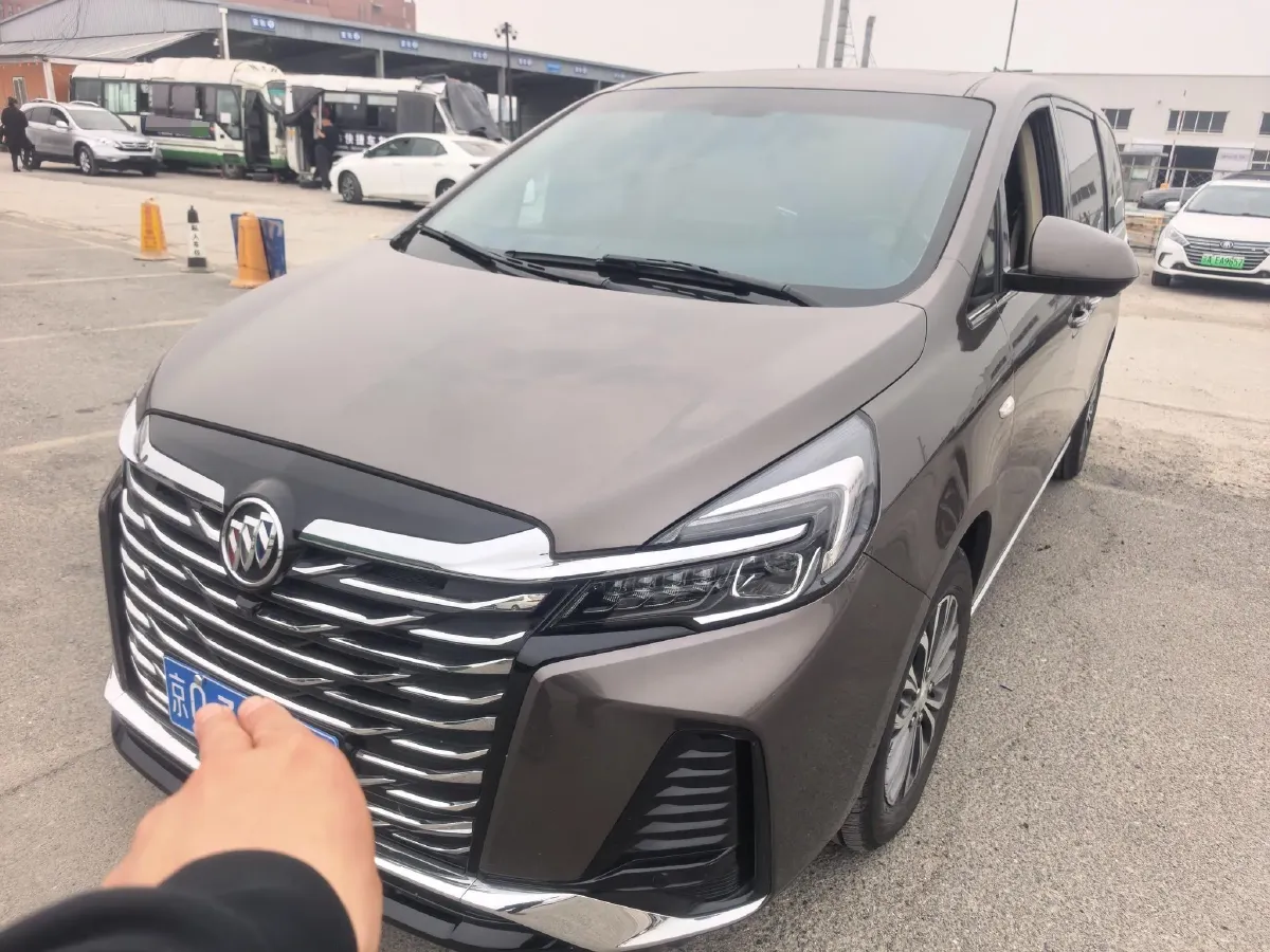 2023 Buick GL8 2.0T 237HP L4 9AT,autocango,china used car exporter,china ev exporter,chinese used car exporter,chinese used ev exporter