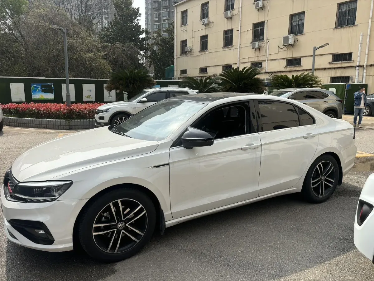2021 Volkswagen Lamando 1.4T 150HP L4 7DCT,autocango,china used car exporter,china ev exporter,chinese used car exporter,chinese used ev exporter