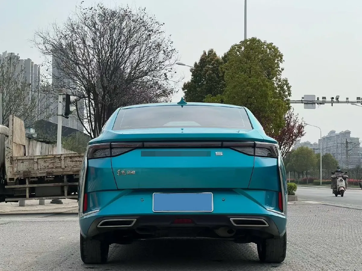 2020 DongFeng Aeolus YiXuan 1.5T 150HP L4 6DCT,autocango,china used car exporter,china ev exporter,chinese used car exporter,chinese used ev exporter