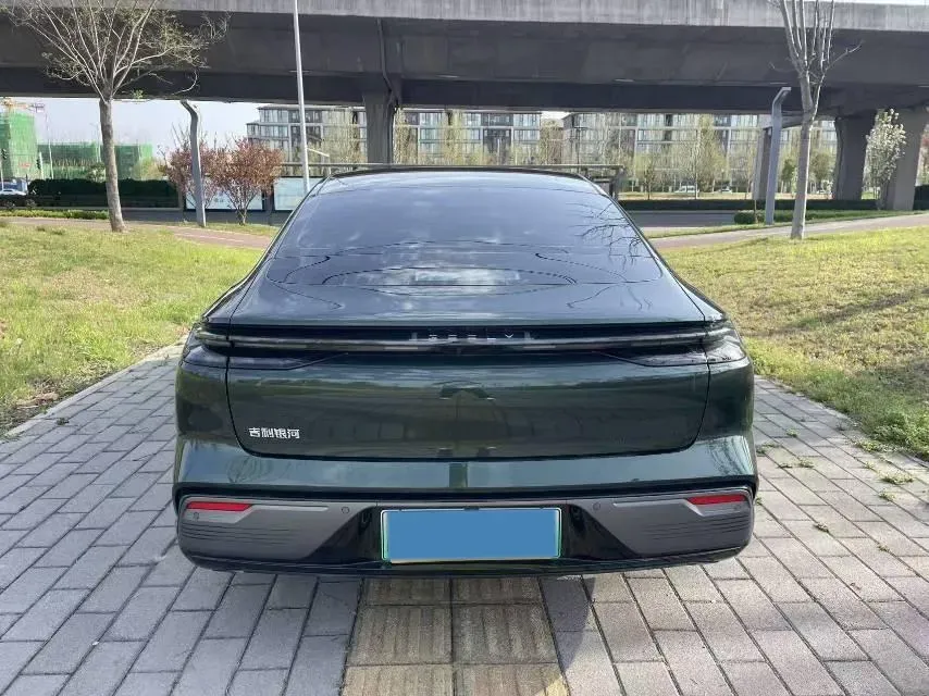 2025 Geely Galaxy Starshine 8 1.5L 112HP L4 1DHT PHEV,autocango,china used car exporter,china ev exporter,chinese used car exporter,chinese used ev exporter