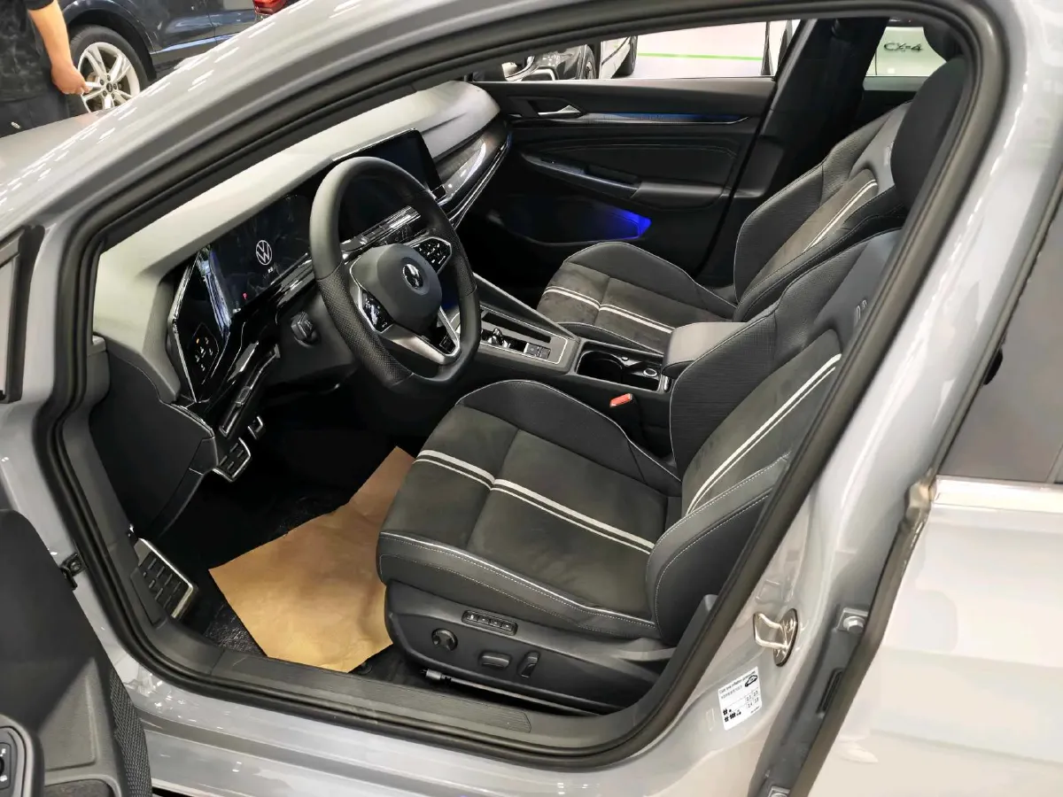 2023 Volkswagen Golf 1.4T 150HP L4 7DCT,autocango,china used car exporter,china ev exporter,chinese used car exporter,chinese used ev exporter