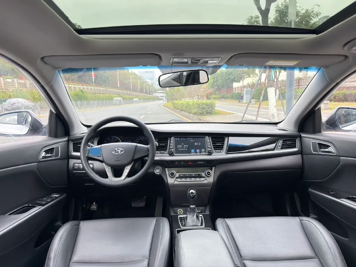2017 Hyundai Mistra 1.8L 143HP L4 6AT,autocango,china used car exporter,china ev exporter,chinese used car exporter,chinese used ev exporter
