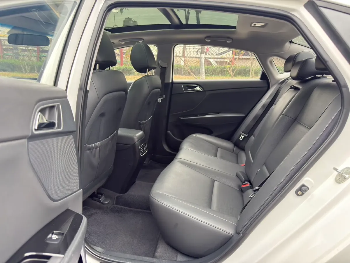 2017 Hyundai Mistra 1.8L 143HP L4 6AT,autocango,china used car exporter,china ev exporter,chinese used car exporter,chinese used ev exporter