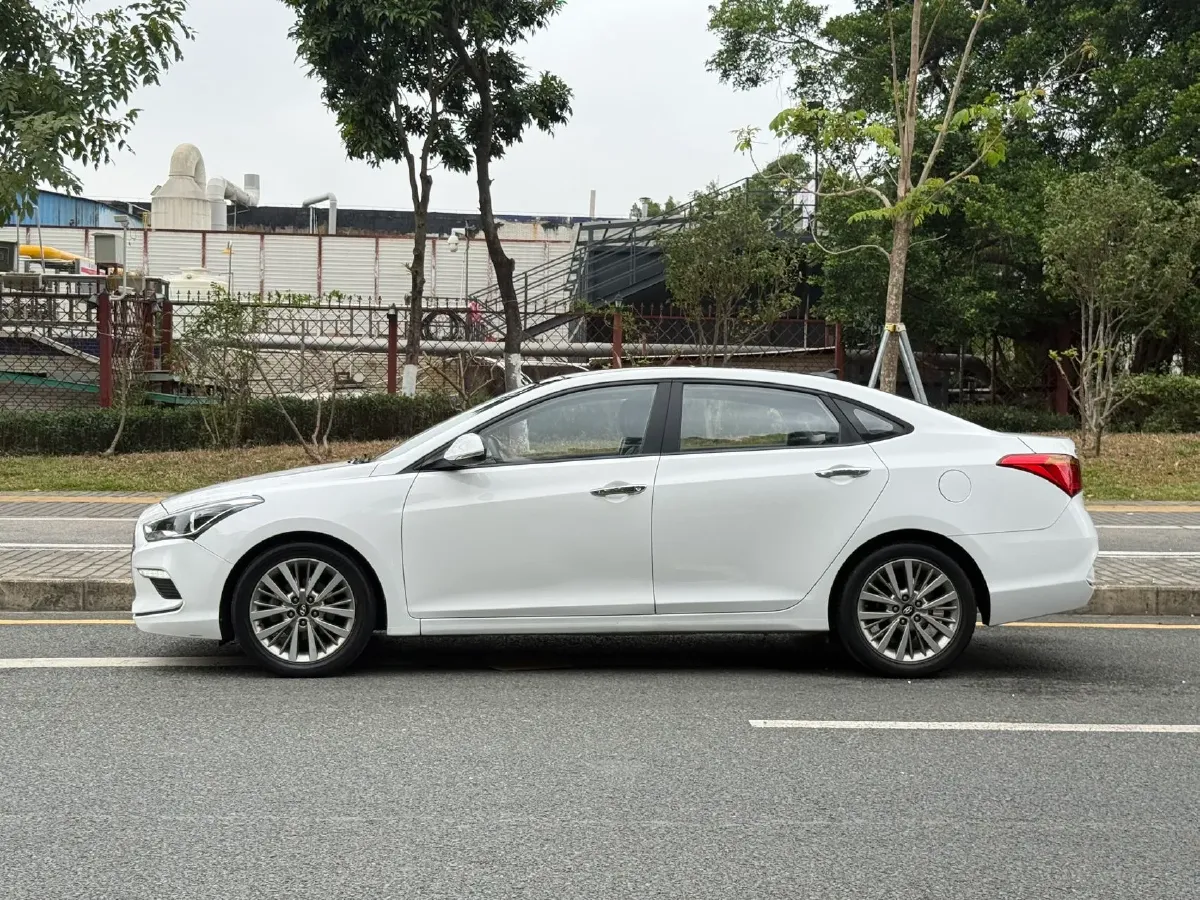 2017 Hyundai Mistra 1.8L 143HP L4 6AT,autocango,china used car exporter,china ev exporter,chinese used car exporter,chinese used ev exporter
