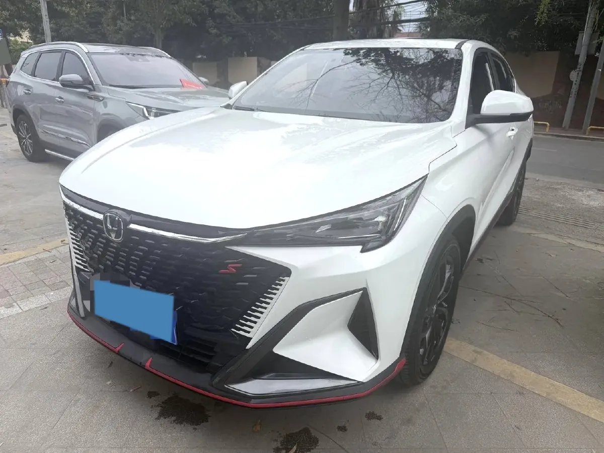 2025 ChangAn X5 PLUS 1.5T 188HP L4 7DCT,autocango,china used car exporter,china ev exporter,chinese used car exporter,chinese used ev exporter
