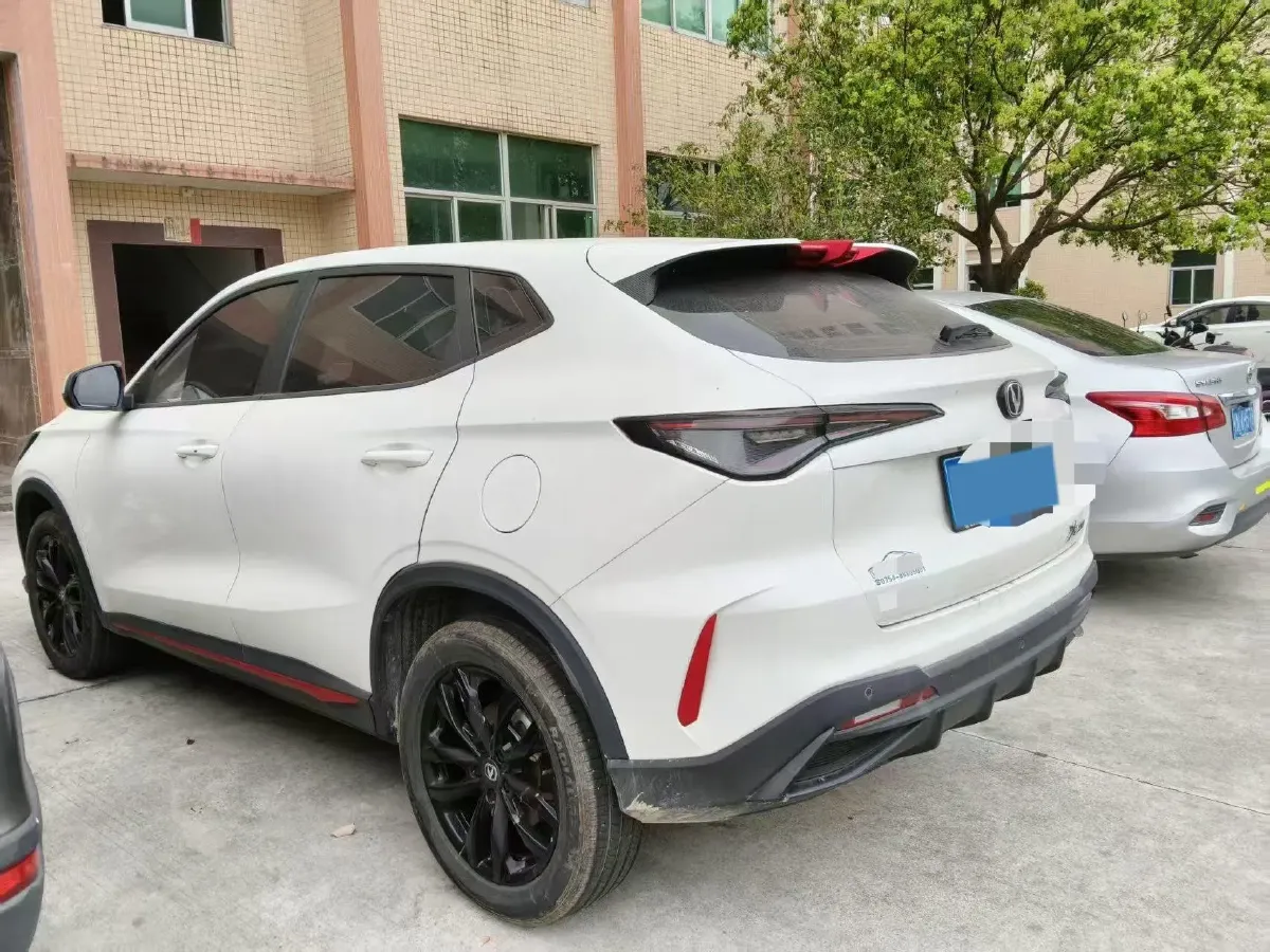 2025 ChangAn X5 PLUS 1.5T 188HP L4 7DCT,autocango,china used car exporter,china ev exporter,chinese used car exporter,chinese used ev exporter