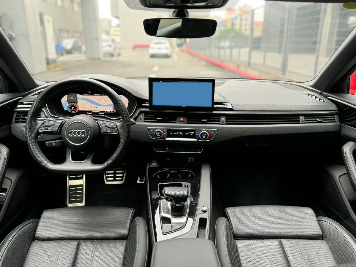 2024 Audi A4L 2.0T 190HP L4 7DCT,autocango,china used car exporter,china ev exporter,chinese used car exporter,chinese used ev exporter