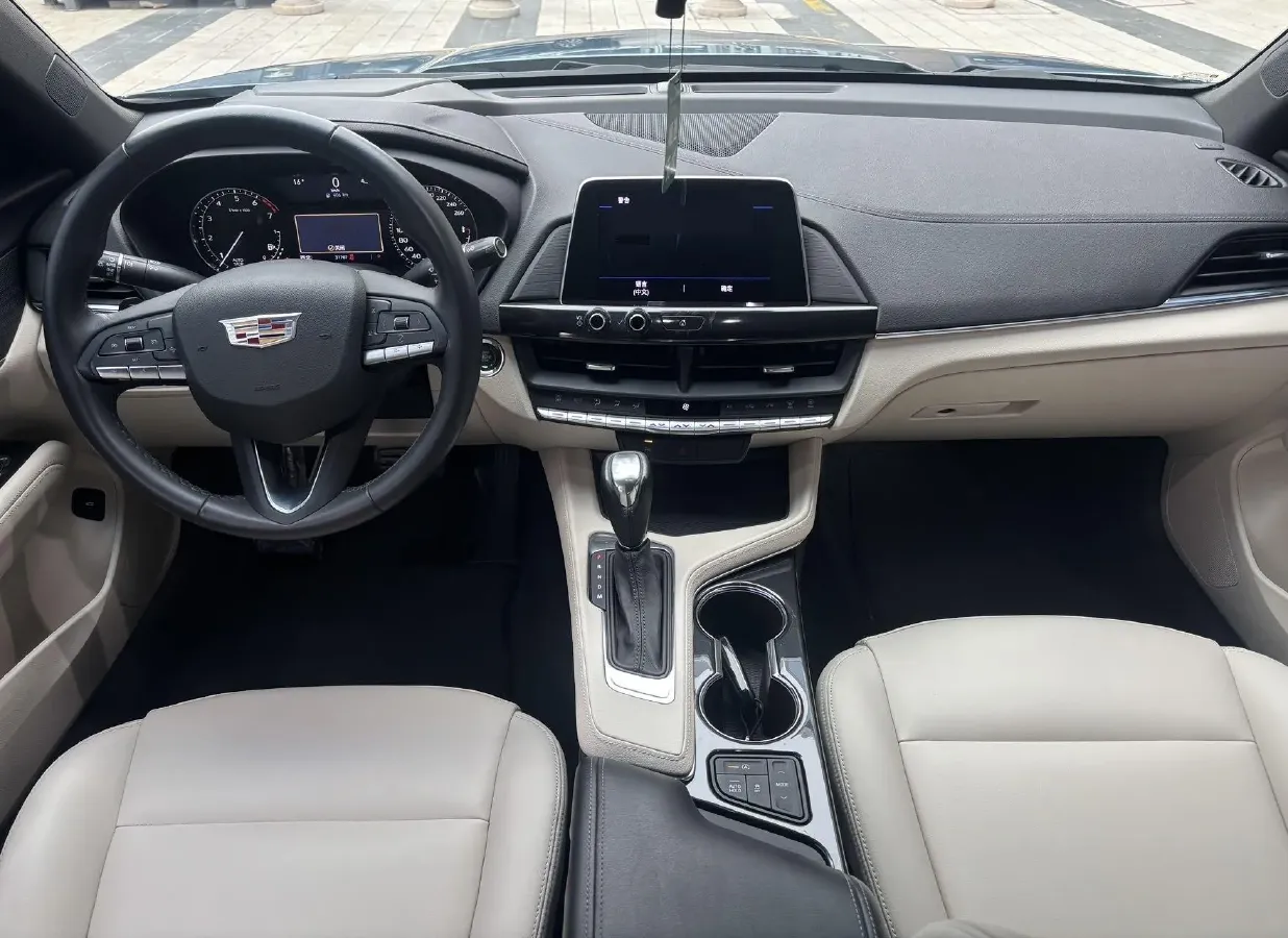 2023 Cadillac CT4 1.5T 211HP L4 8AT,autocango,china used car exporter,china ev exporter,chinese used car exporter,chinese used ev exporter