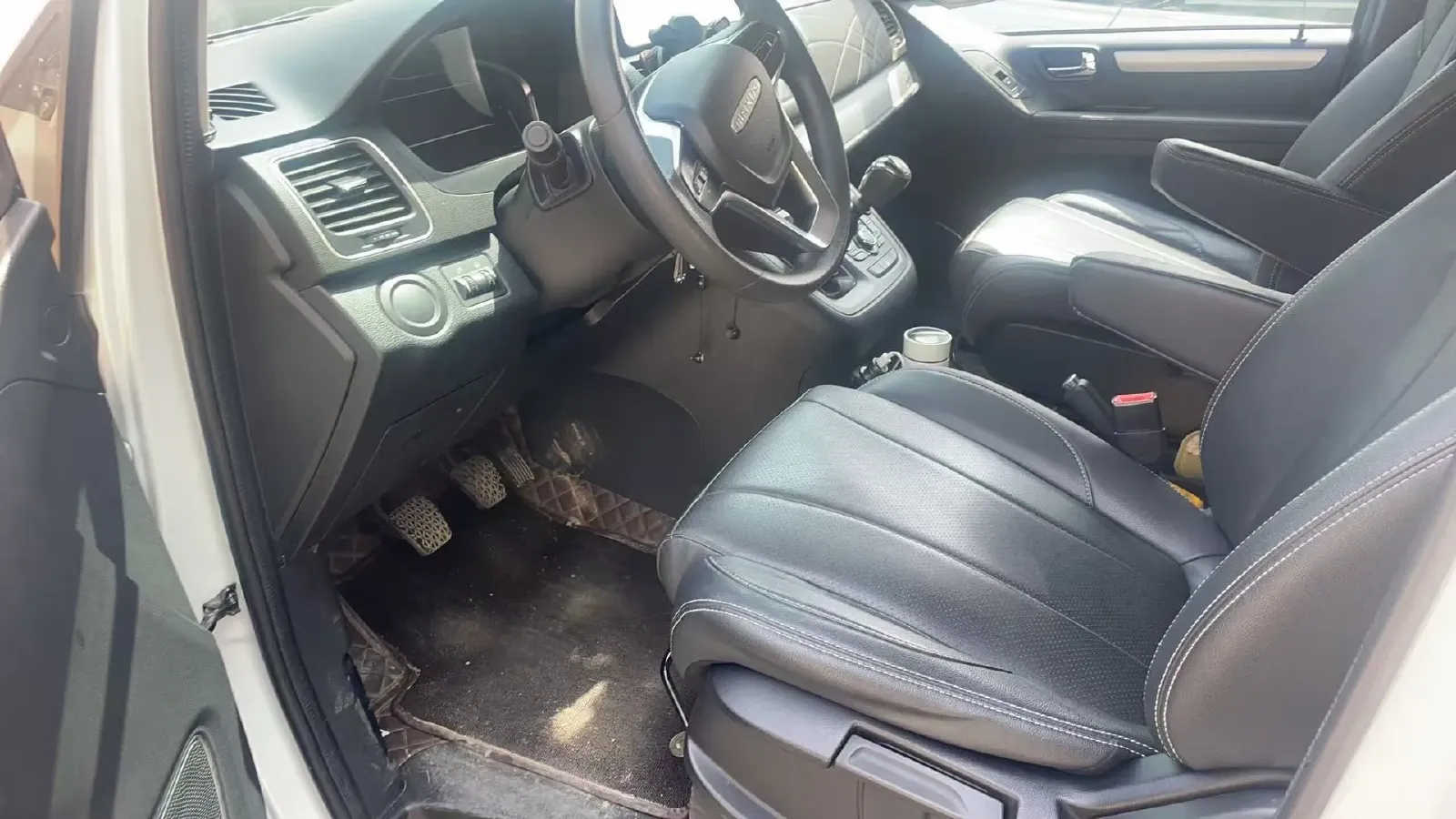 2023 MAXUS G10 2.0T 163HP L4 6MT,autocango,china used car exporter,china ev exporter,chinese used car exporter,chinese used ev exporter