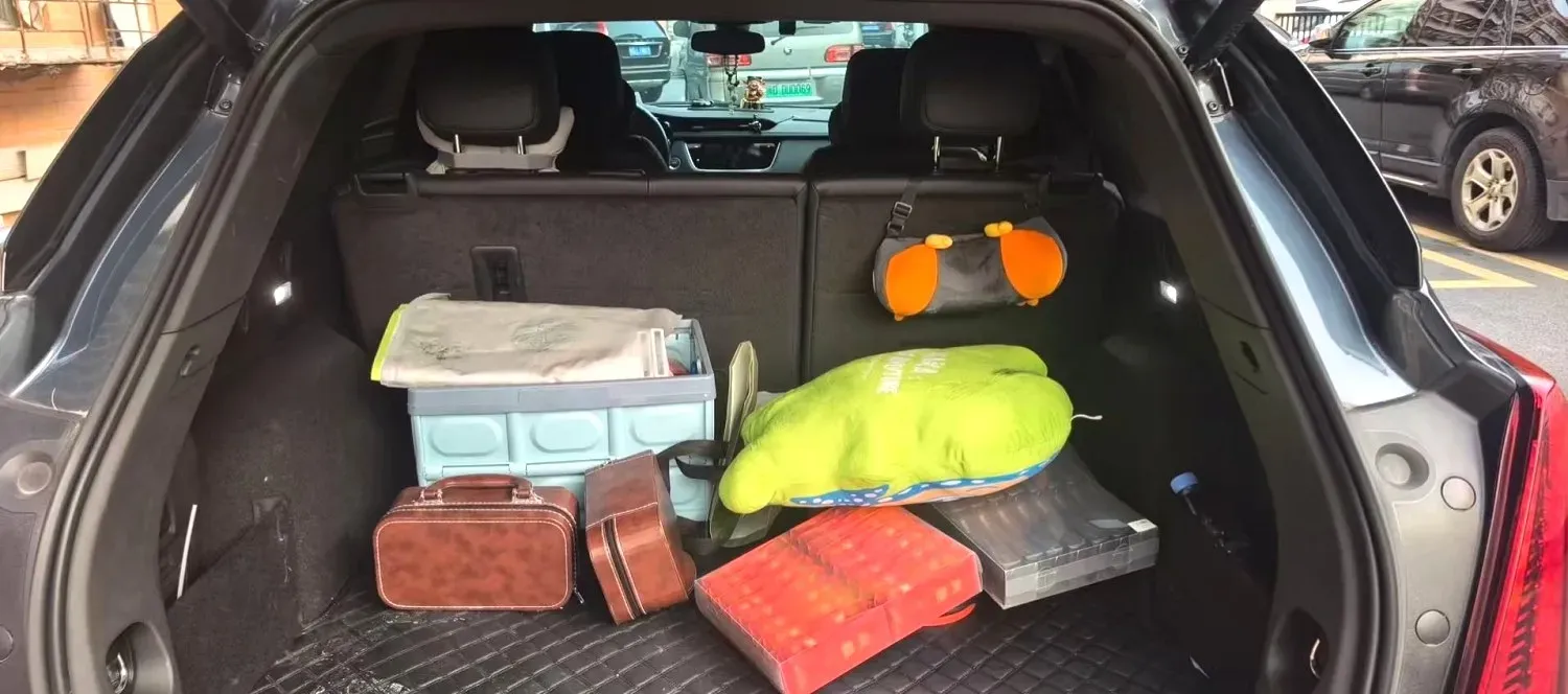 2023 Cadillac XT5 2.0T 237HP L4 9AT,autocango,china used car exporter,china ev exporter,chinese used car exporter,chinese used ev exporter