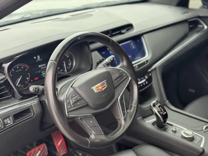 2021 Cadillac XT5 2.0T 237HP L4 9AT,autocango,china used car exporter,china ev exporter,chinese used car exporter,chinese used ev exporter