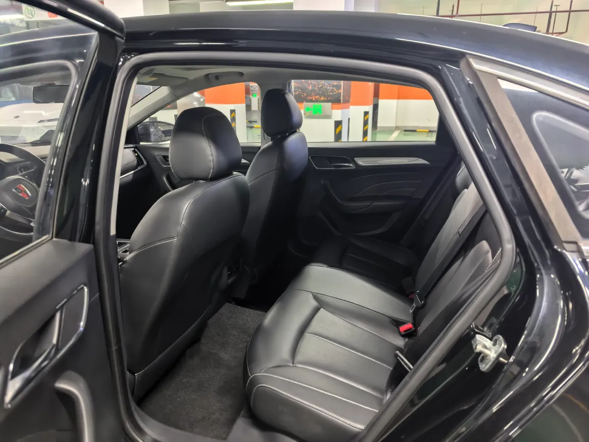 2017 Roewe i6 1.0T 125HP L3 2AT PHEV,autocango,china used car exporter,china ev exporter,chinese used car exporter,chinese used ev exporter