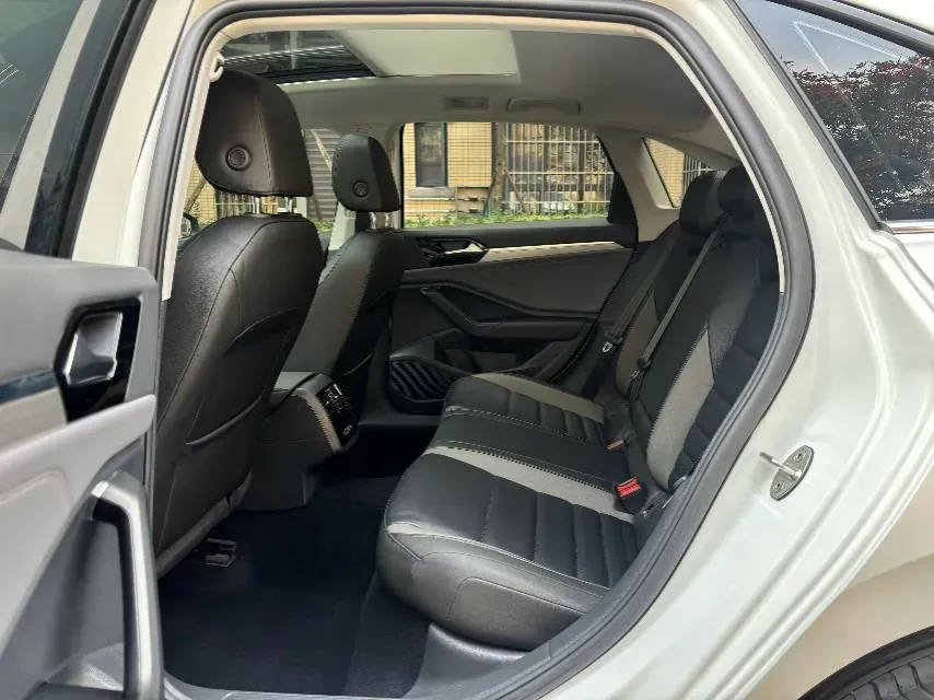 2021 Volkswagen Sagitar 1.4T 150HP L4 7DCT,autocango,china used car exporter,china ev exporter,chinese used car exporter,chinese used ev exporter