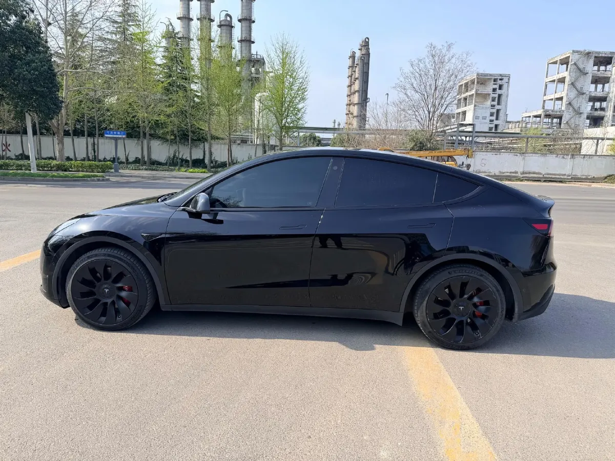 2022 Tesla Model Y BEV 60KWH,autocango,china used car exporter,china ev exporter,chinese used car exporter,chinese used ev exporter