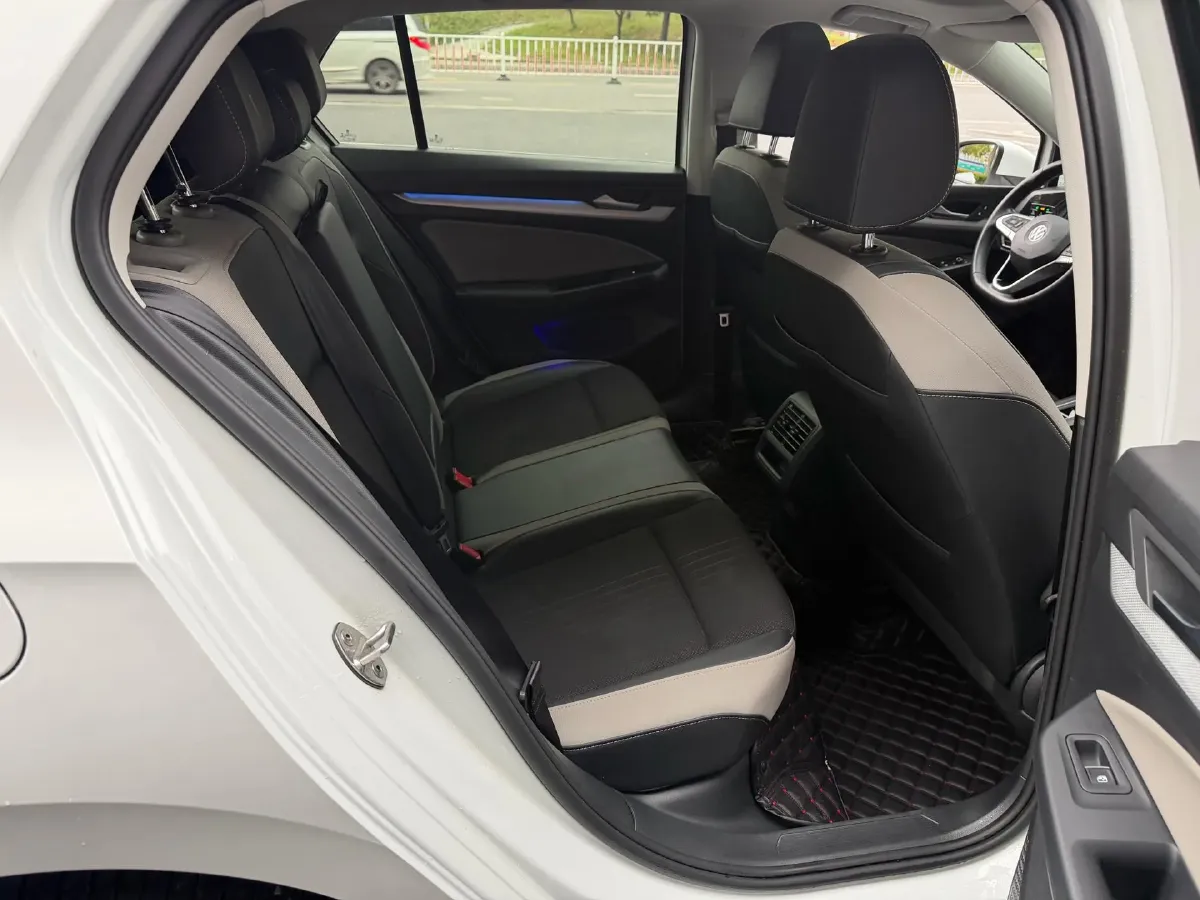 2021 Volkswagen Golf 1.4T 150HP L4 7DCT,autocango,china used car exporter,china ev exporter,chinese used car exporter,chinese used ev exporter