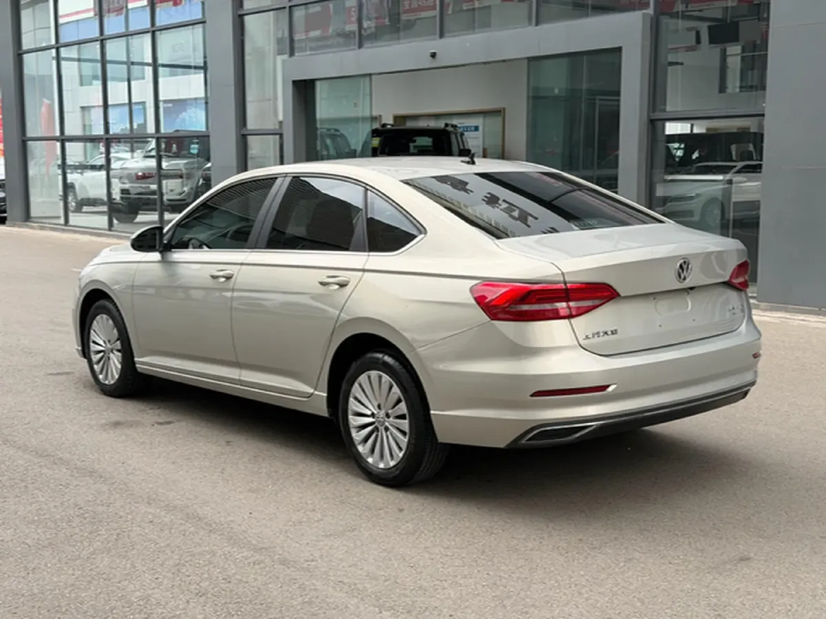 2018 Skoda Karoq 1.4T 150HP L4 7DCT,autocango,china used car exporter,china ev exporter,chinese used car exporter,chinese used ev exporter