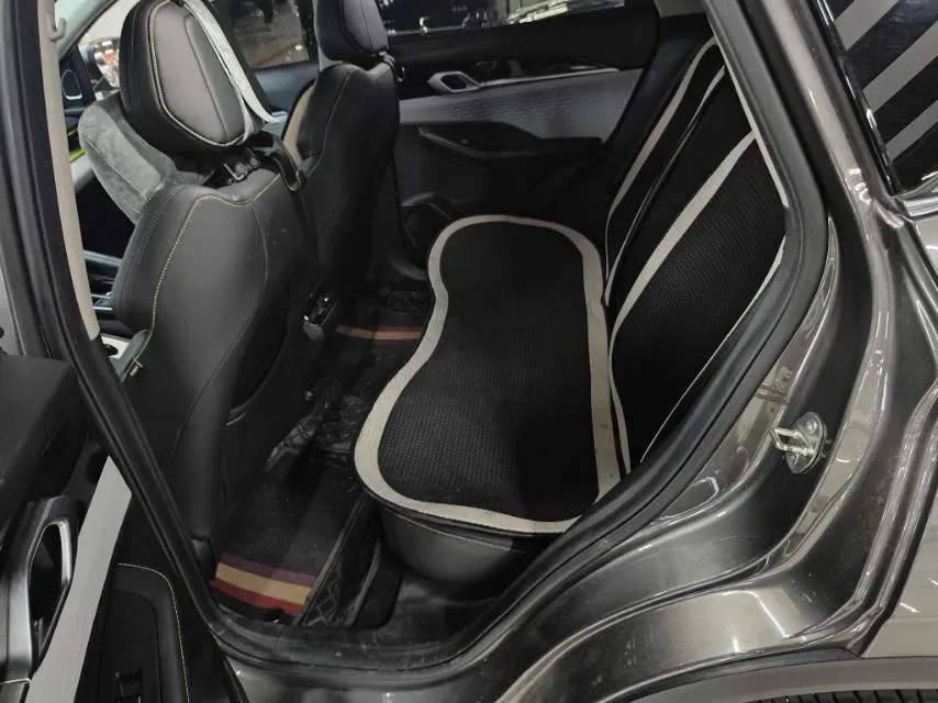 2023 Geely Coolray 1.5T 181HP L4 7DCT,autocango,china used car exporter,china ev exporter,chinese used car exporter,chinese used ev exporter