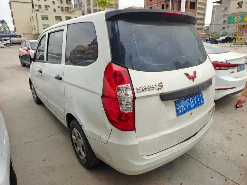 2015 WuLing HongGuang 1.5L 112HP L4 5MT,autocango,china used car exporter,china ev exporter,chinese used car exporter,chinese used ev exporter