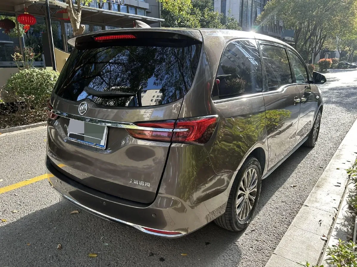 2023 Buick GL8 2.0T 237HP L4 9AT,autocango,china used car exporter,china ev exporter,chinese used car exporter,chinese used ev exporter