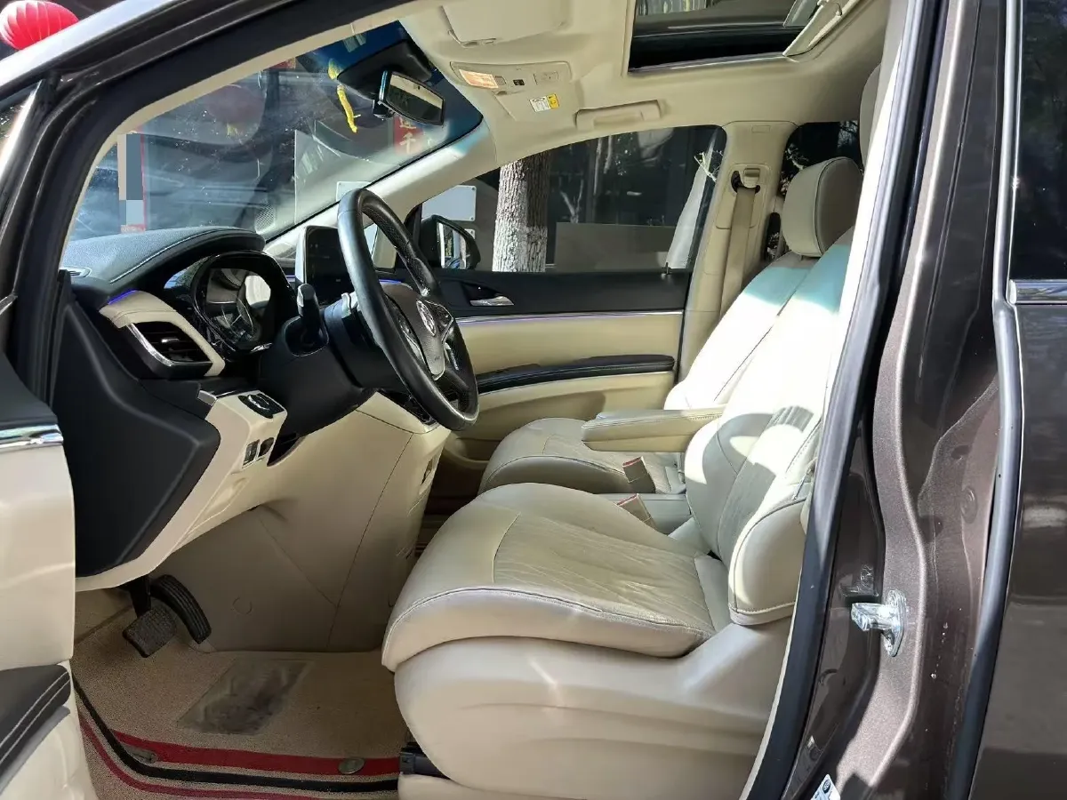 2023 Buick GL8 2.0T 237HP L4 9AT,autocango,china used car exporter,china ev exporter,chinese used car exporter,chinese used ev exporter