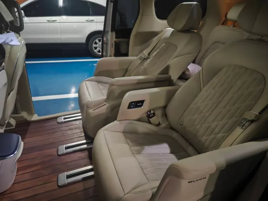 2022 Buick GL8 2.0T 237HP L4 9AT,autocango,china used car exporter,china ev exporter,chinese used car exporter,chinese used ev exporter