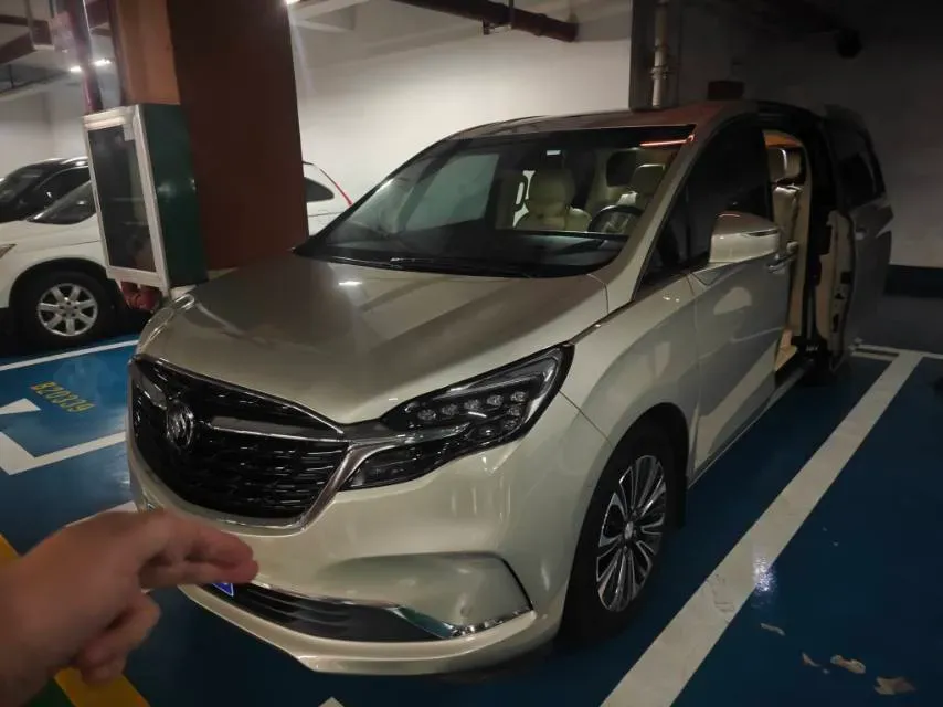 2022 Buick GL8 2.0T 237HP L4 9AT,autocango,china used car exporter,china ev exporter,chinese used car exporter,chinese used ev exporter