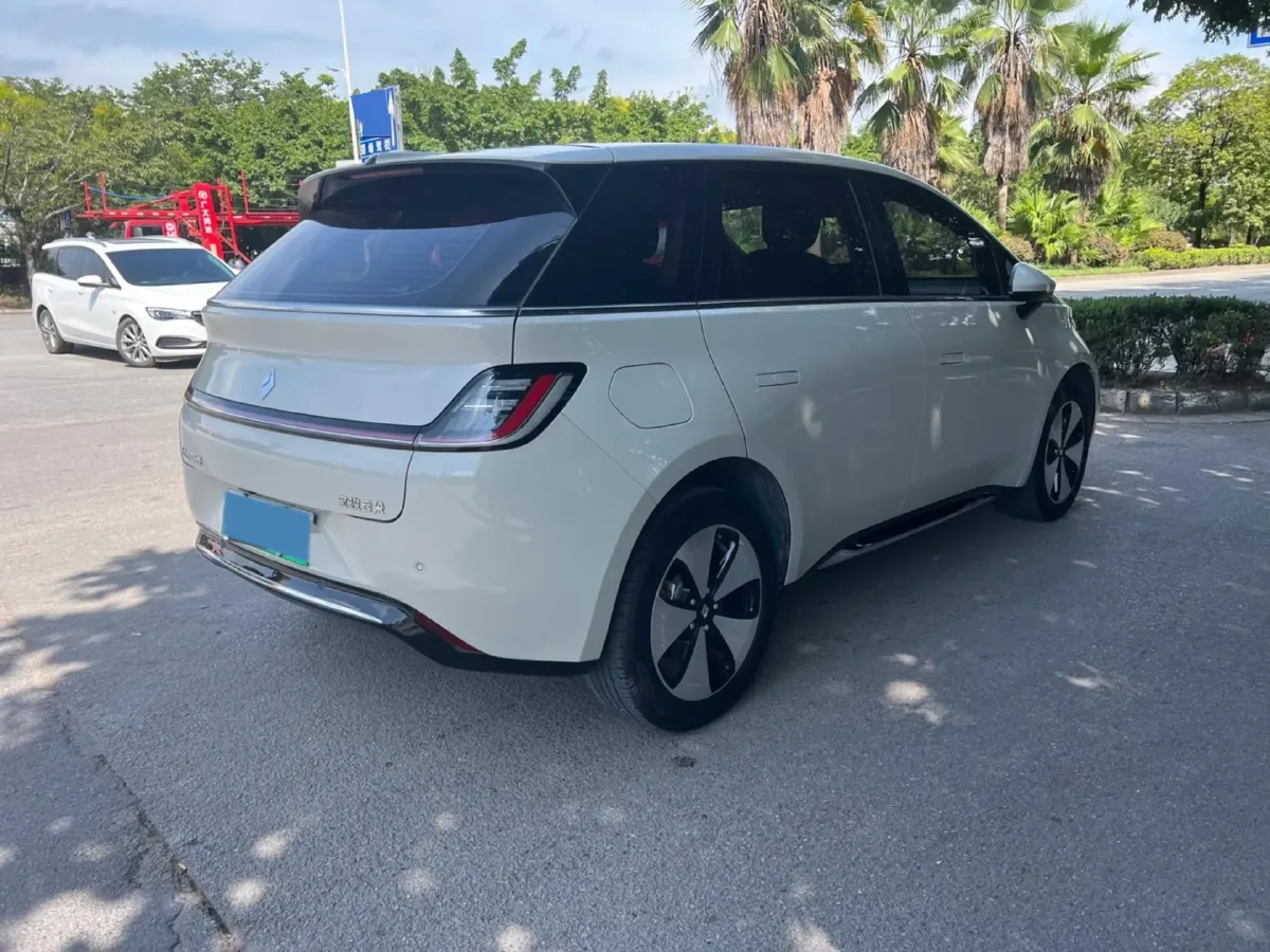 2023 BaoJun Cloud BEV 50.6KWH,autocango,china used car exporter,china ev exporter,chinese used car exporter,chinese used ev exporter