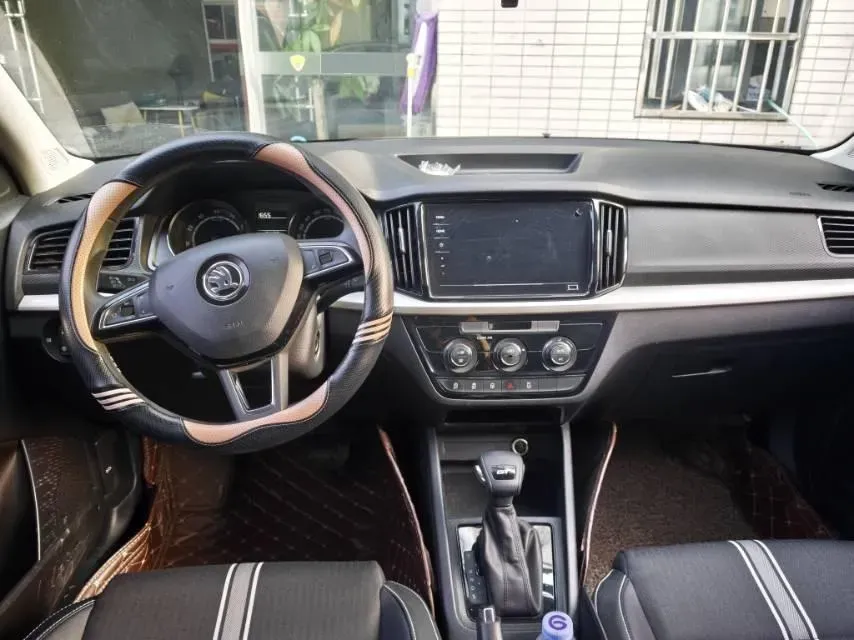 2020 Skoda Kamiq 1.5L 112HP L4 6AT,autocango,china used car exporter,china ev exporter,chinese used car exporter,chinese used ev exporter