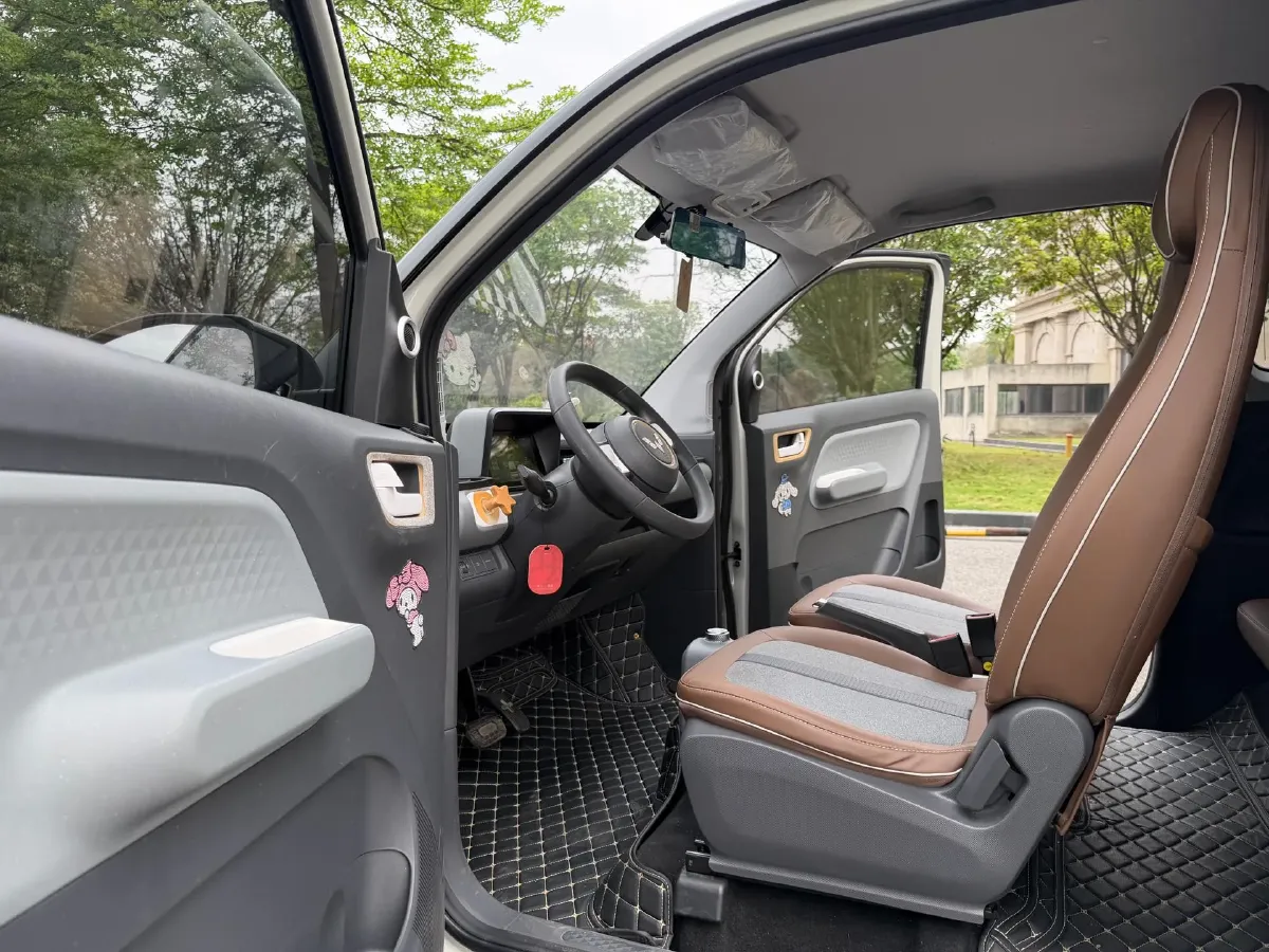 2022 WuLing HongGuang MINI EV BEV 17.3KWH,autocango,china used car exporter,china ev exporter,chinese used car exporter,chinese used ev exporter