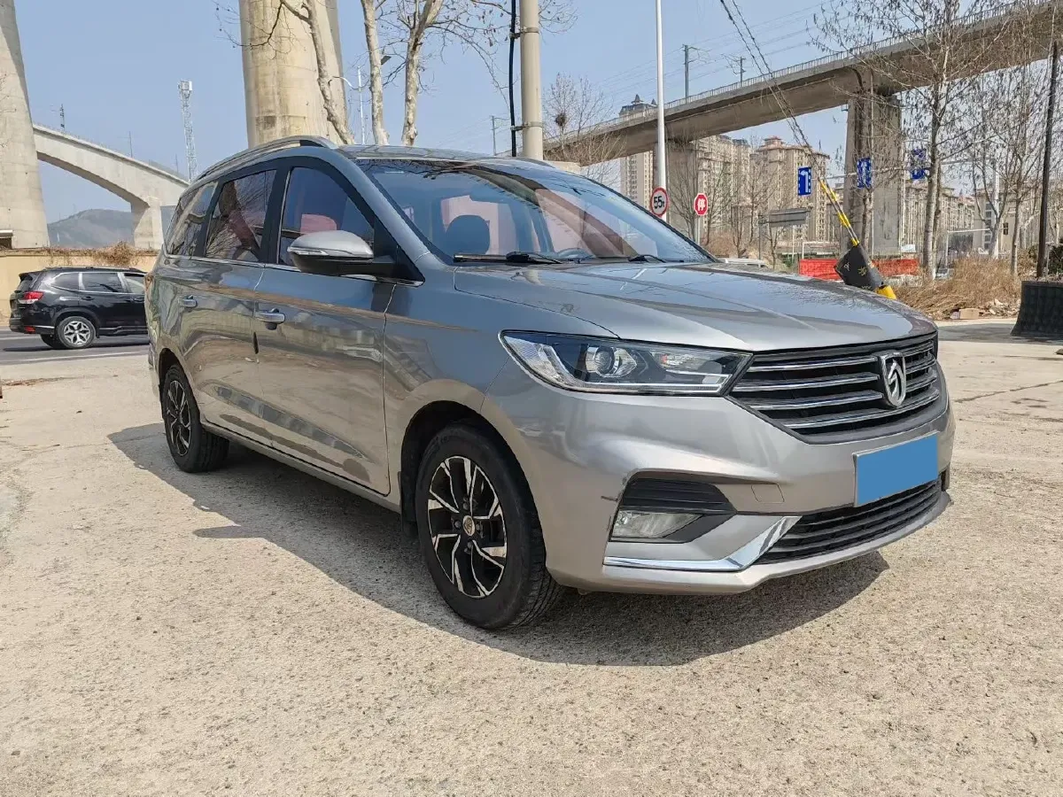 2018 BaoJun 360 1.5L 112HP L4 6MT,autocango,china used car exporter,china ev exporter,chinese used car exporter,chinese used ev exporter