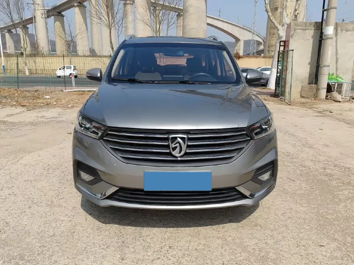 2018 BaoJun 360 1.5L 112HP L4 6MT,autocango,china used car exporter,china ev exporter,chinese used car exporter,chinese used ev exporter